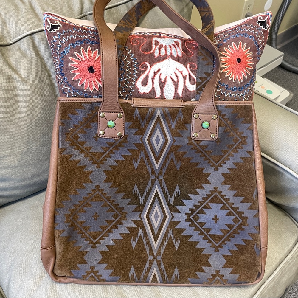 Tasha Polizzi | Suede & Leather Tote Bag w/Southwestern Print & Turquoise ♥ EUC - Picture 3 of 10